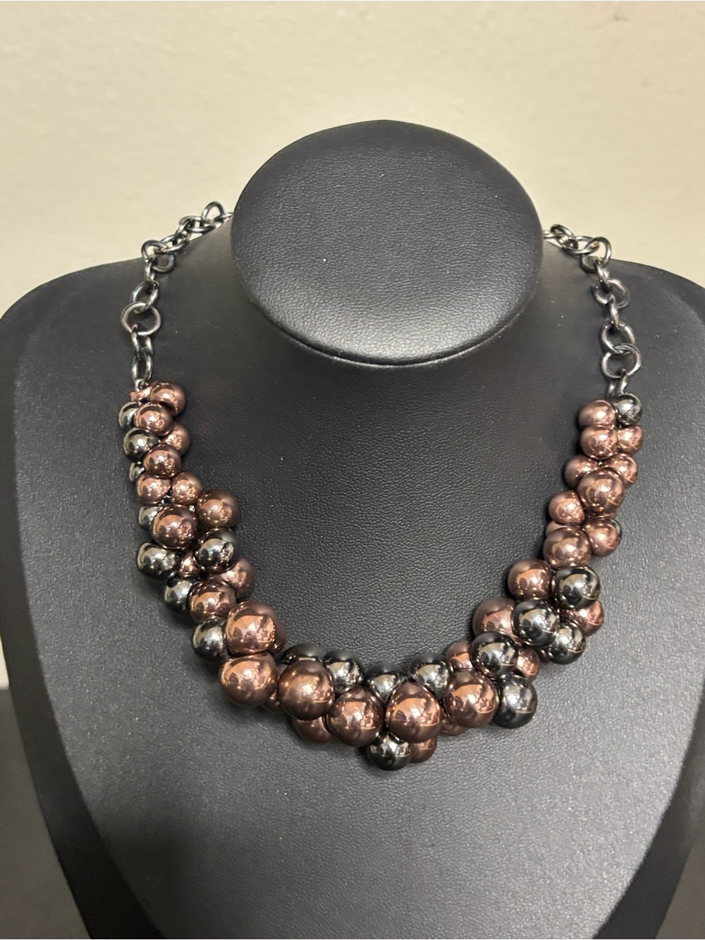 Liz Claiborne Statement Cluster Bead Necklace in Bronze Red and Gunmetal by